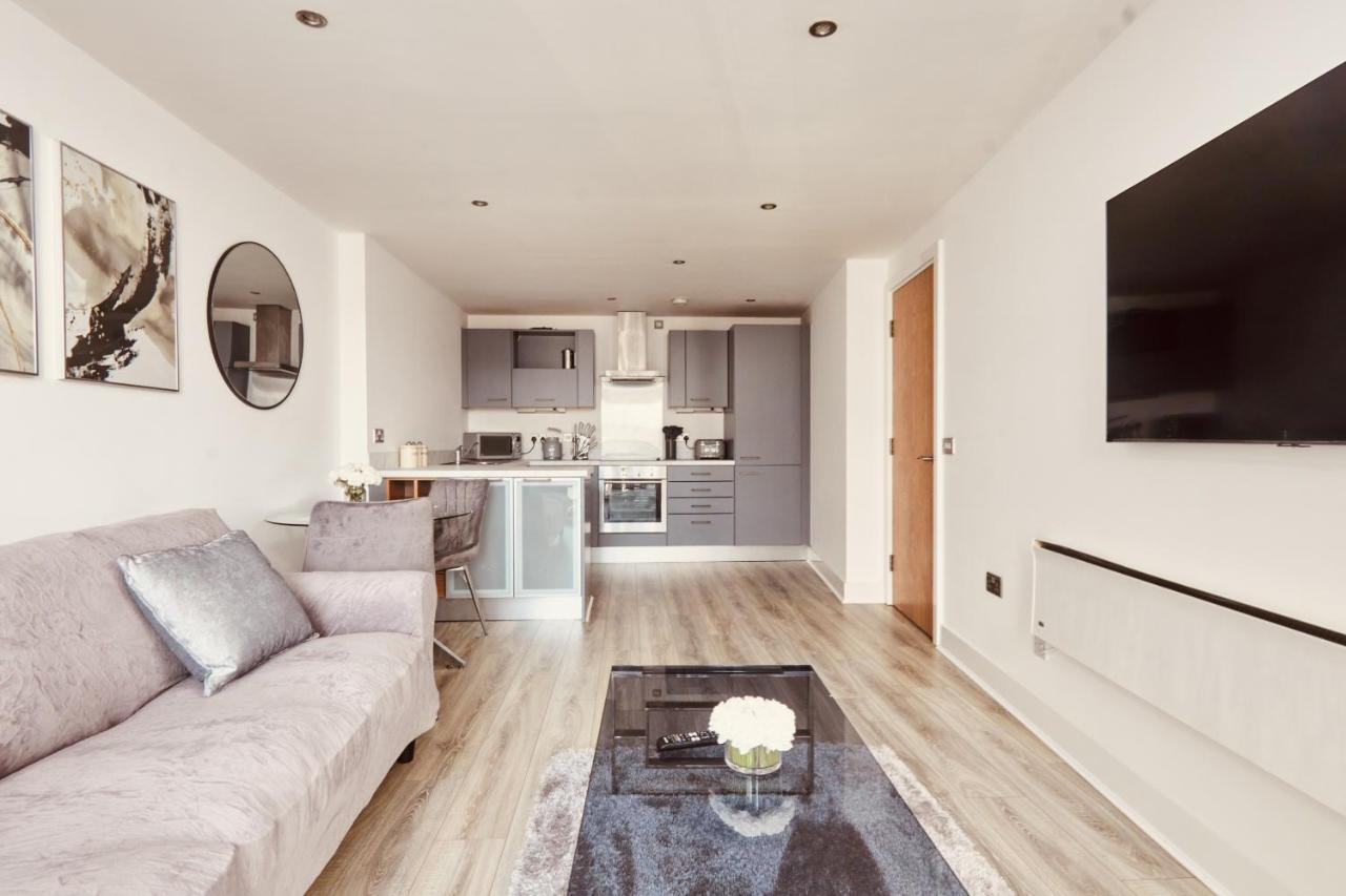 Deluxe River Canal View & Free Secure Parking! Leeds  Dış mekan fotoğraf
