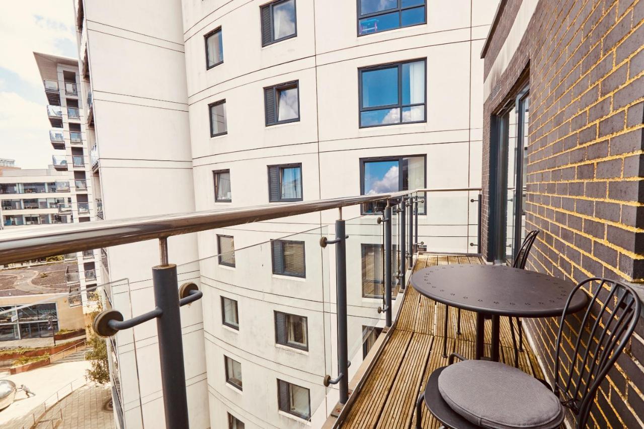 Deluxe River Canal View & Free Secure Parking! Leeds  Dış mekan fotoğraf