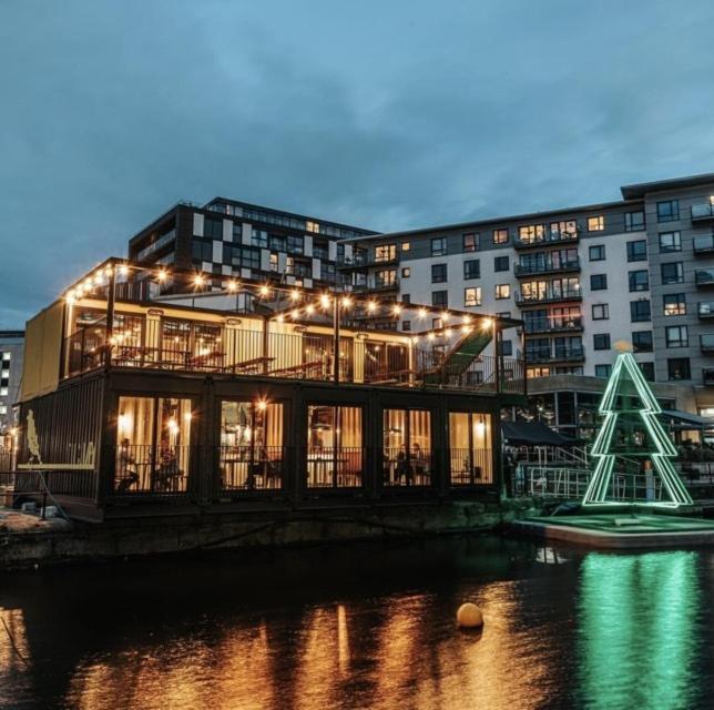 Deluxe River Canal View & Free Secure Parking! Leeds  Dış mekan fotoğraf