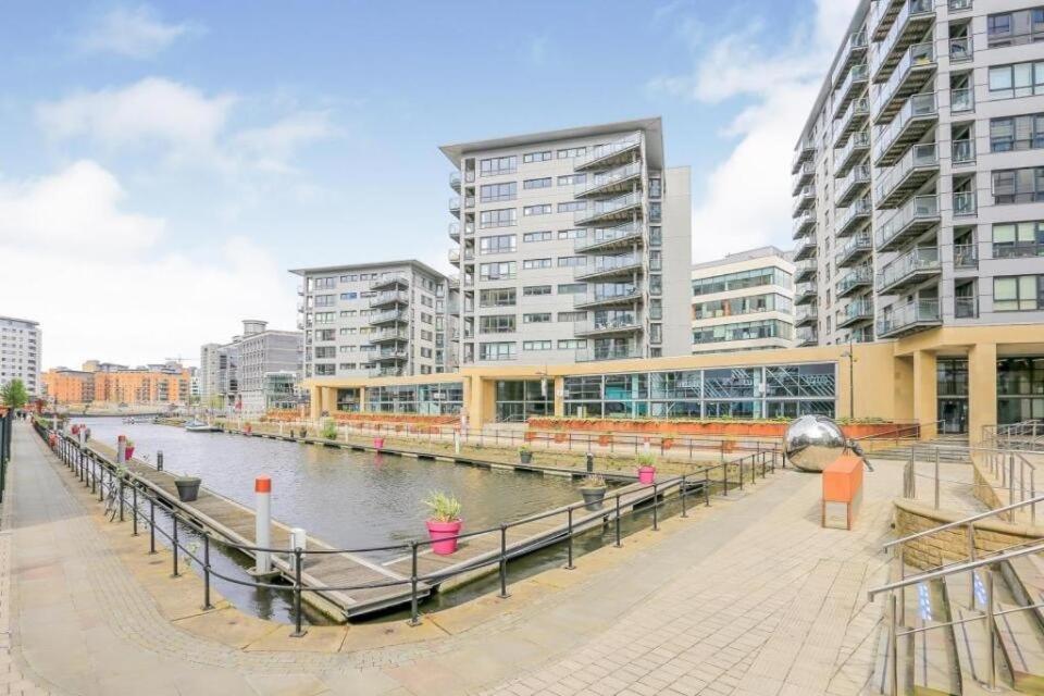 Deluxe River Canal View & Free Secure Parking! Leeds  Dış mekan fotoğraf