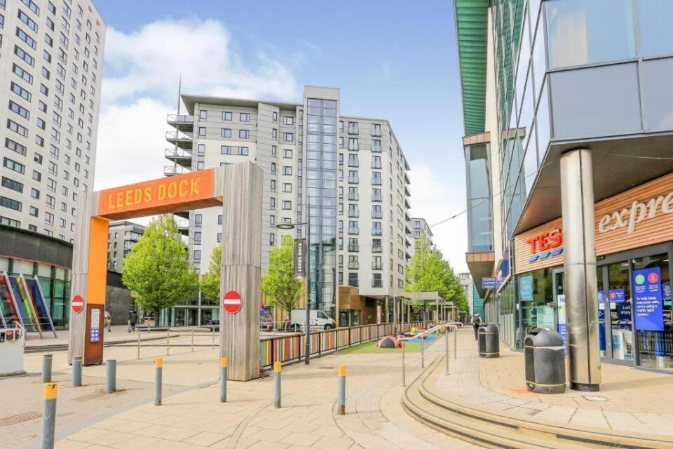 Deluxe River Canal View & Free Secure Parking! Leeds  Dış mekan fotoğraf
